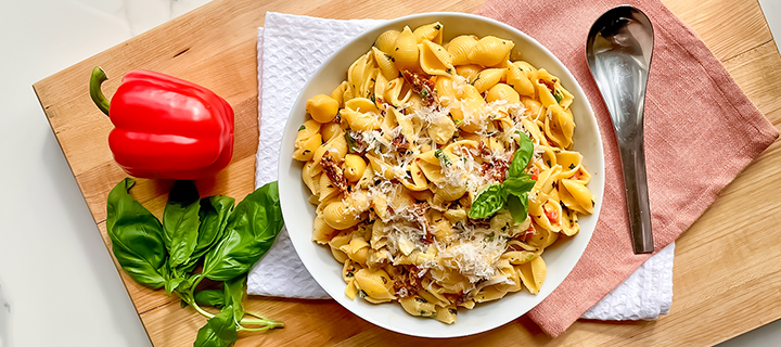 Creamy Sun Dried Tomato, Roasted Red Pepper & Artichoke Heart Pasta